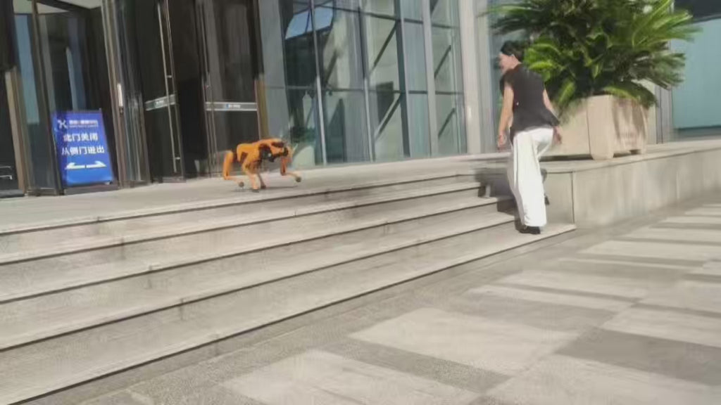 Remote Control Robot Dog Quadruped Mechanical Artificial Intelligence Construction Machinery Part